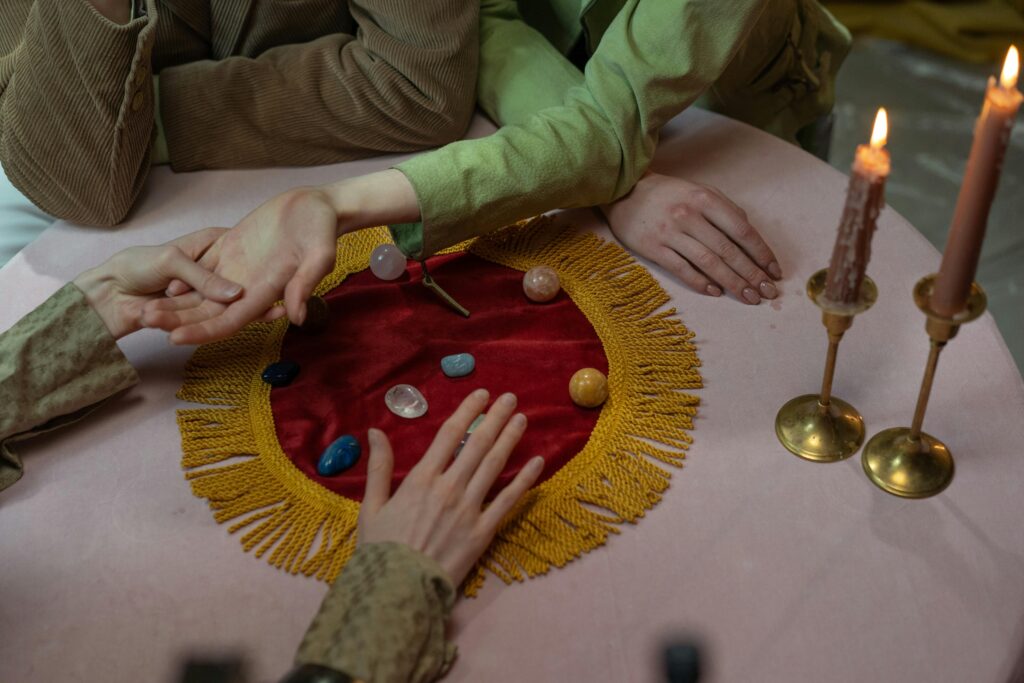 Twin flame tarot reading session focused on relationship insight